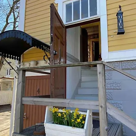 Nummenpakan Pysaekki 아파트 *